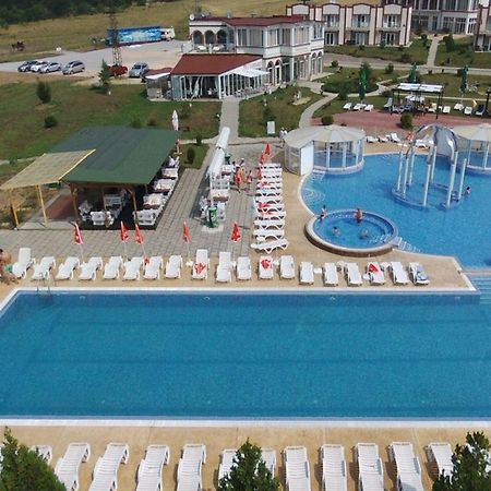 Апартаментен Туристически Комплекс Аква Терми Krasnovo Extérieur photo